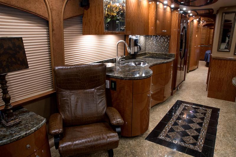 2014 Prevost Millennium H3-45 For Sale