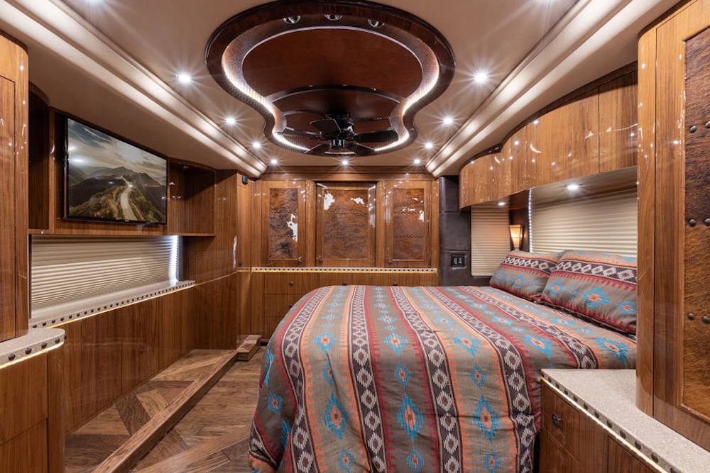 2014 Prevost Millennium  H3-45 For Sale