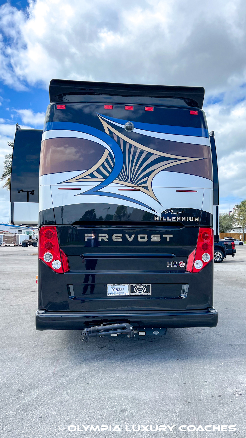 2014 Prevost Millennium H3-45 For Sale