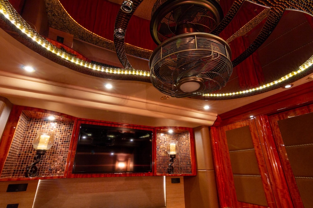 2014 Prevost Millennium H3-45 For Sale