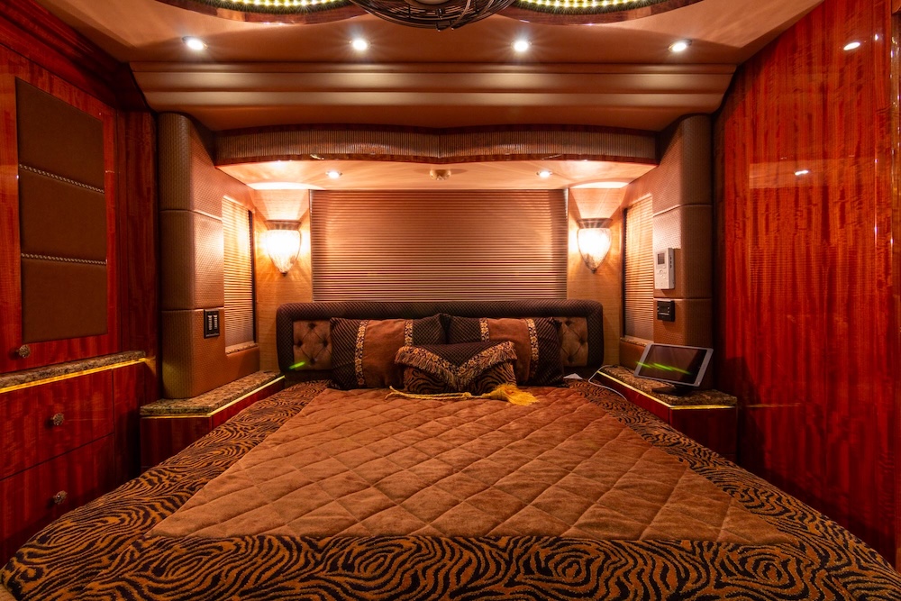 2014 Prevost Millennium H3-45 For Sale