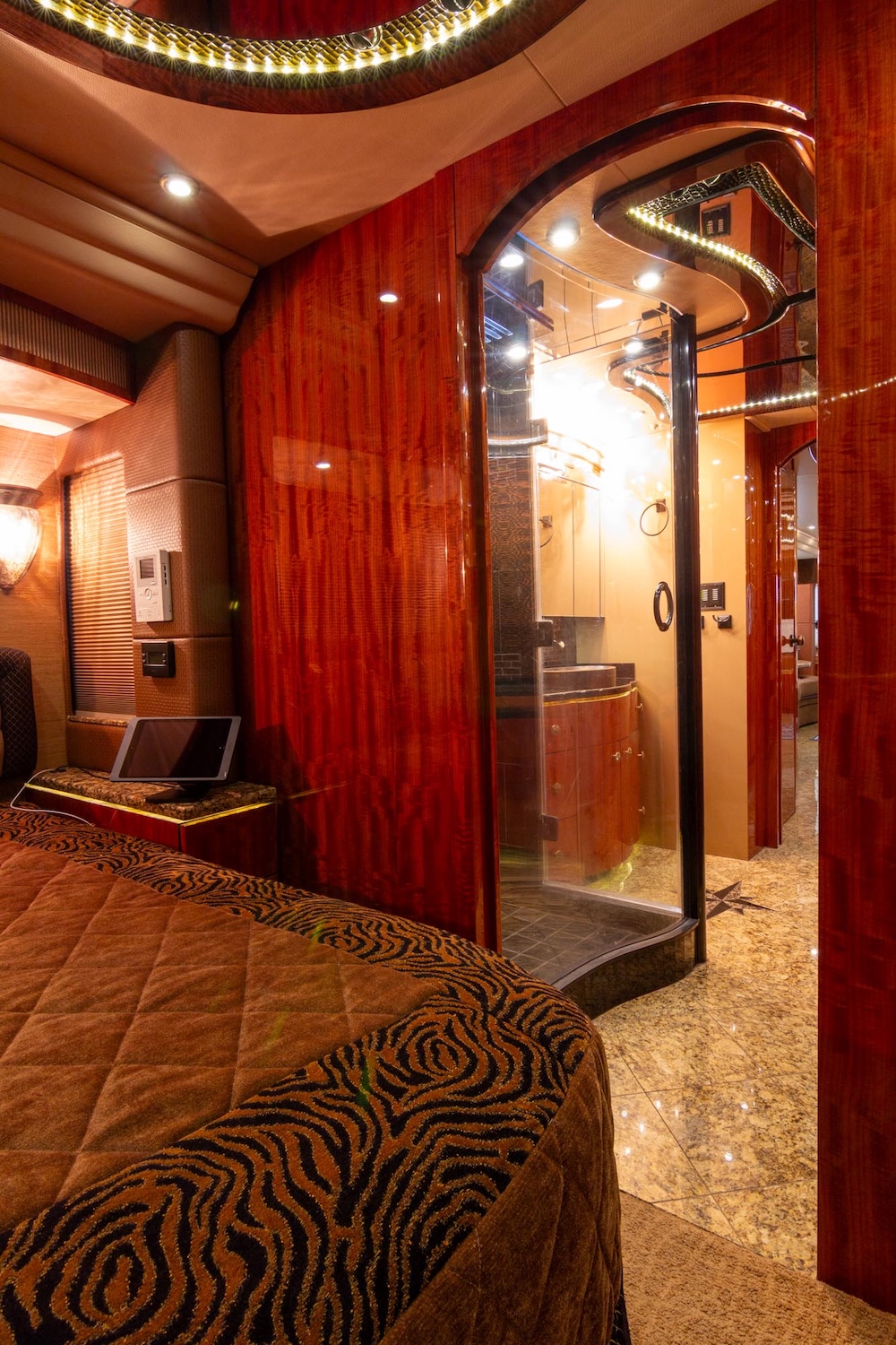 2014 Prevost Millennium H3-45 For Sale