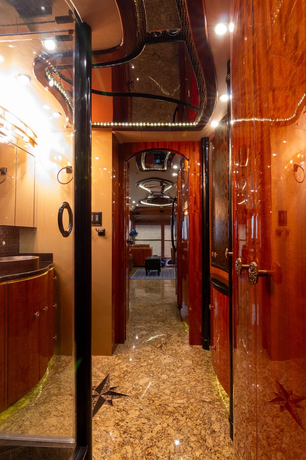 2014 Prevost Millennium H3-45 For Sale