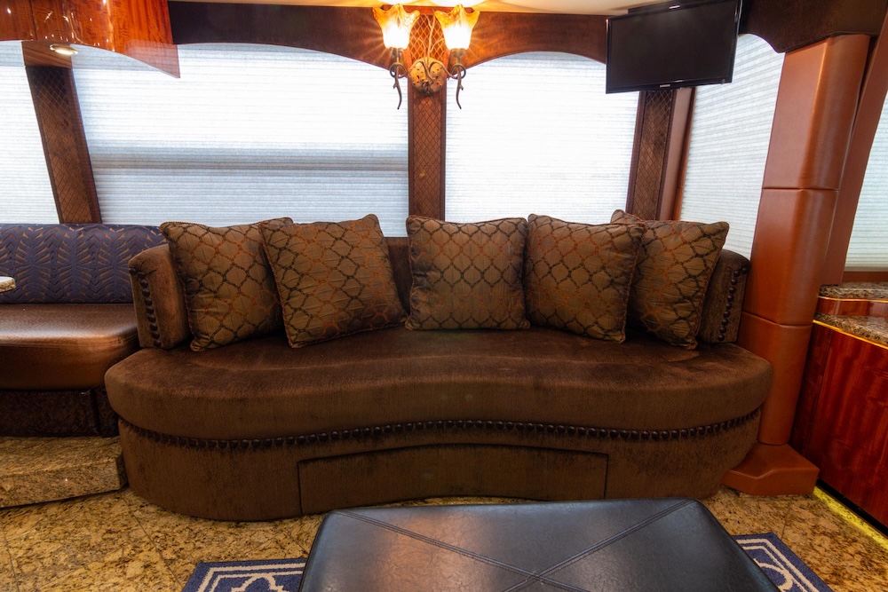 2014 Prevost Millennium H3-45 For Sale