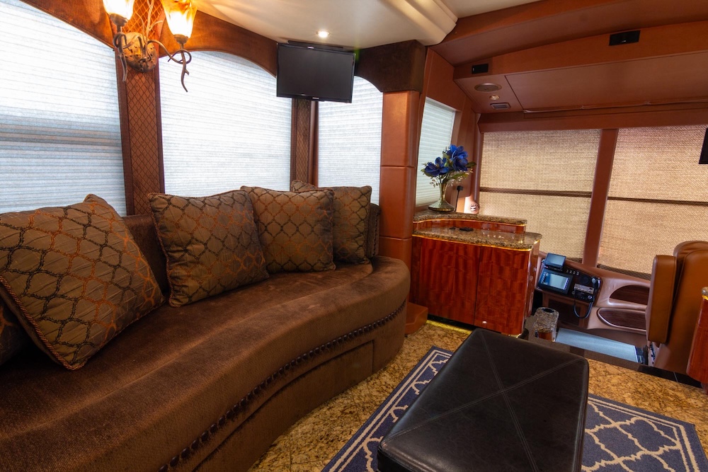2014 Prevost Millennium H3-45 For Sale