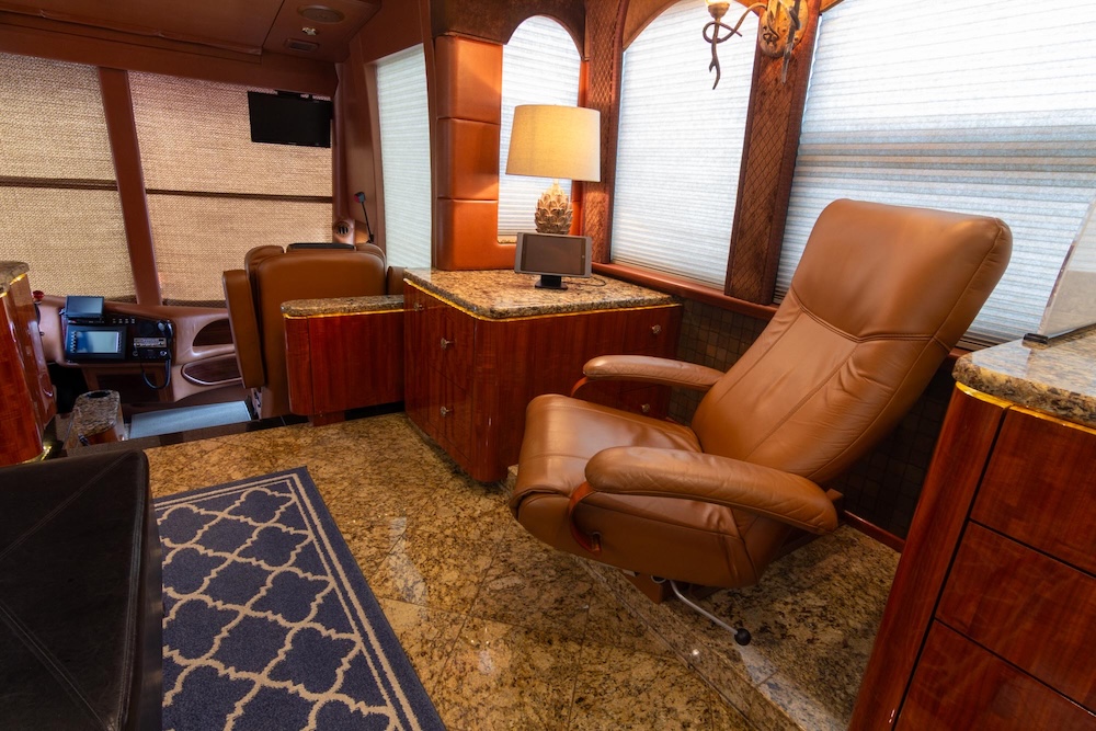 2014 Prevost Millennium H3-45 For Sale