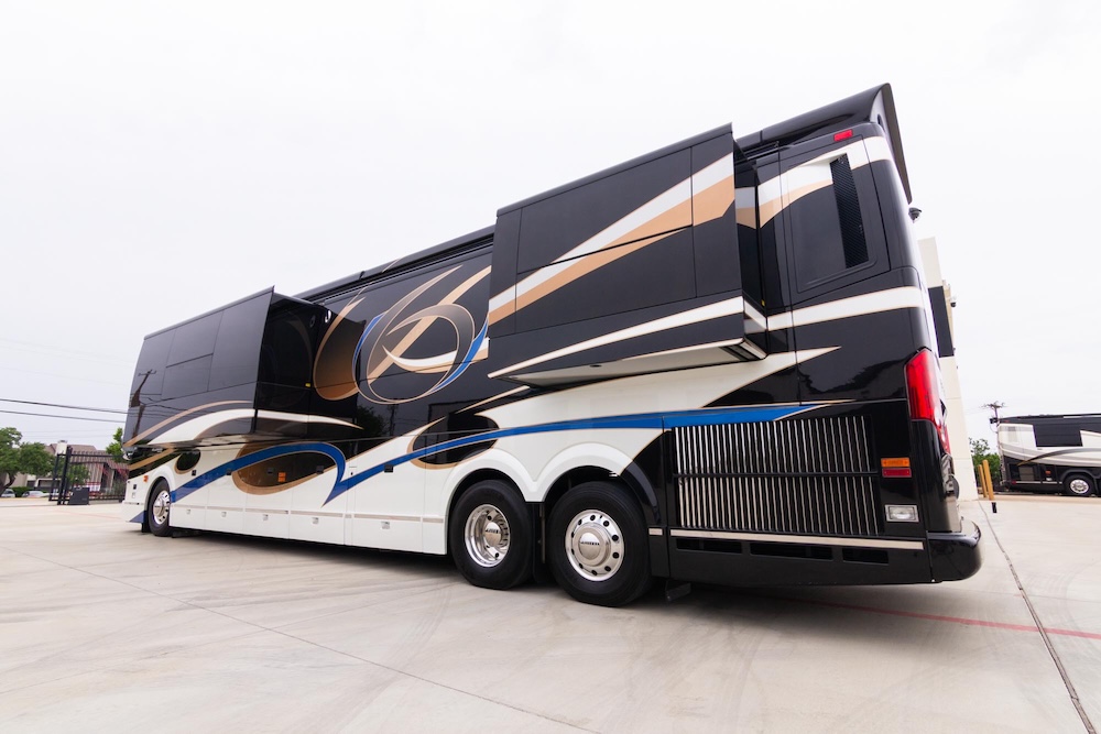 2014 Prevost Millennium H3-45 For Sale