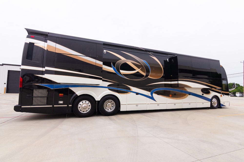 2014 Prevost Millennium H3-45 For Sale