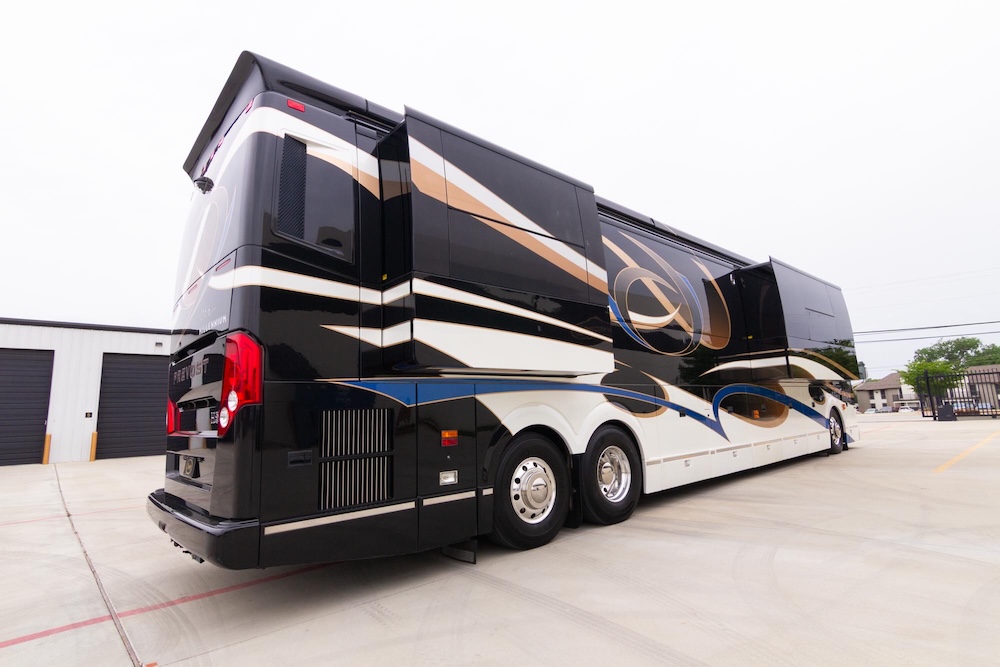 2014 Prevost Millennium H3-45 For Sale