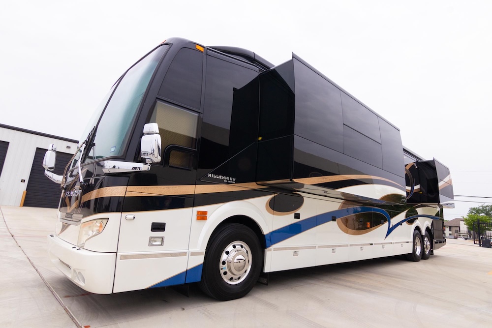 2014 Prevost Millennium H3-45 For Sale