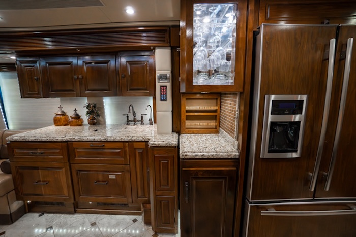 2014 Prevost Outlaw  H3-45 For Sale