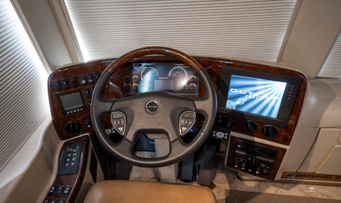 2014 Prevost Outlaw  H3-45 For Sale