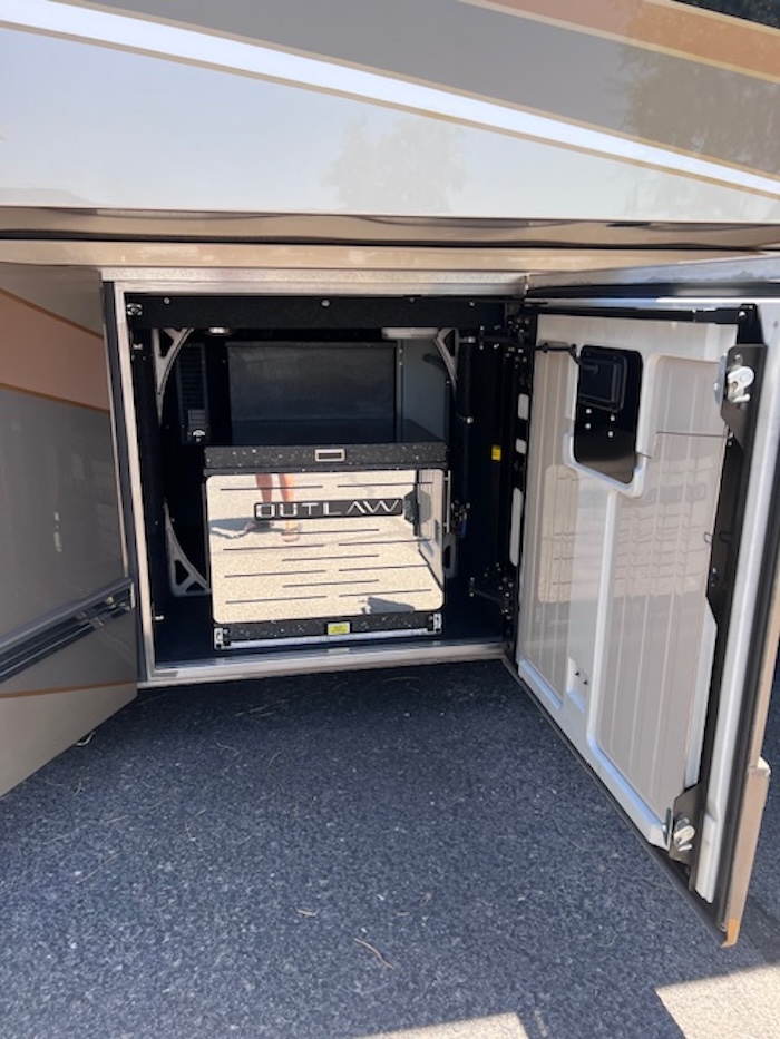 2014 Prevost Outlaw H3-45 For Sale