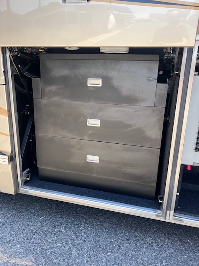 2014 Prevost Outlaw H3-45 For Sale