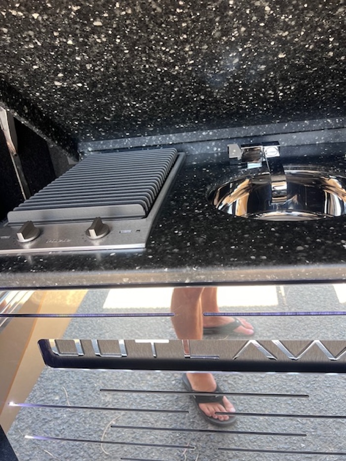 2014 Prevost Outlaw H3-45 For Sale