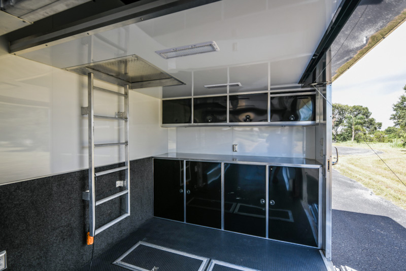 2015 Prevost Trailer For Sale