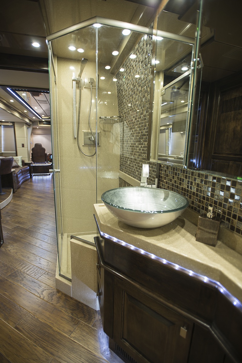 2015 Prevost Emerald X3 For Sale