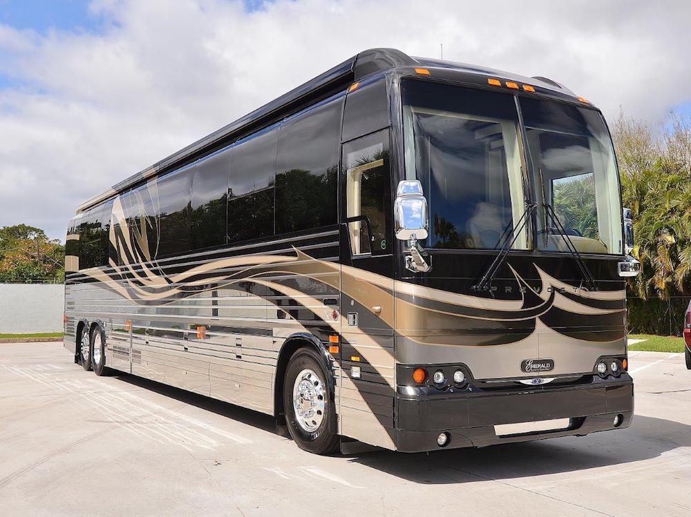 2015 Prevost Emerald X3 For Sale