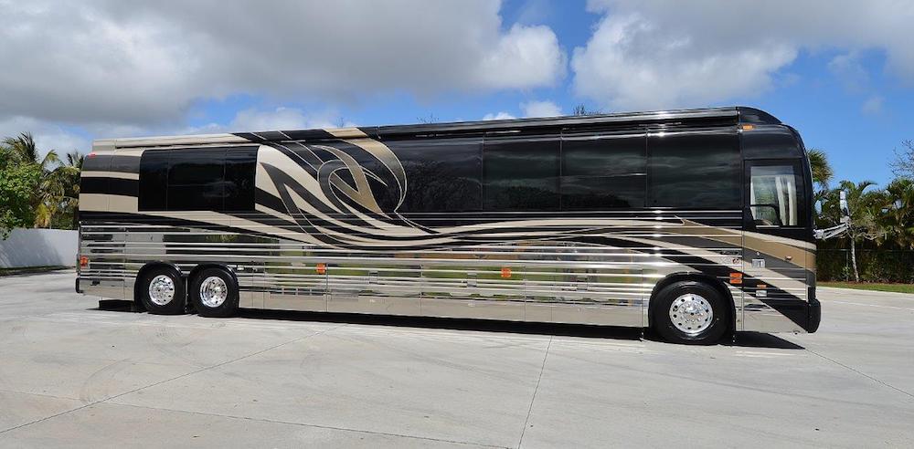 2015 Prevost Emerald X3 For Sale