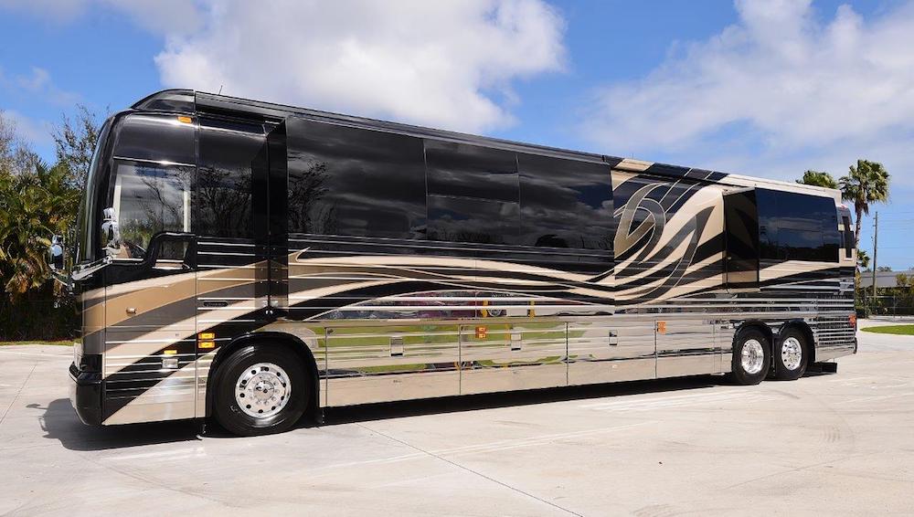 2015 Prevost Emerald X3 For Sale