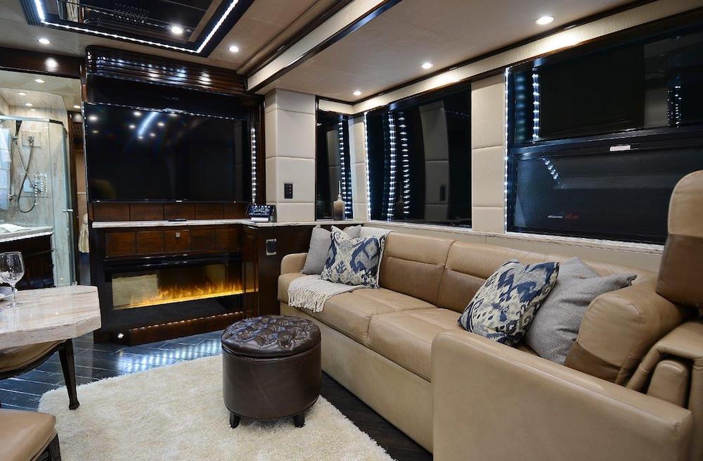 2015 Prevost Emerald X3 For Sale