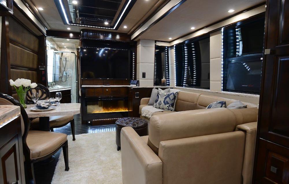 2015 Prevost Emerald X3 For Sale