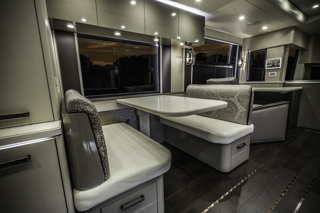 2015 Prevost Featherlite H3-45 For Sale