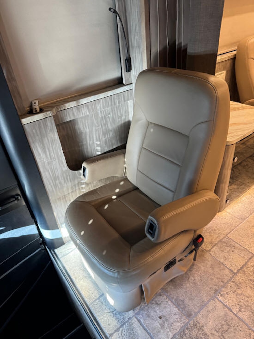 2015 Prevost Florida Coach X3 For Sale