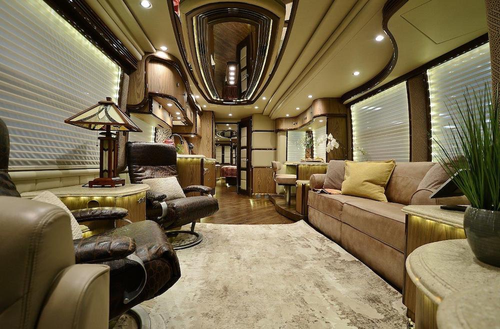 2015 Prevost Liberty H3-45 For Sale