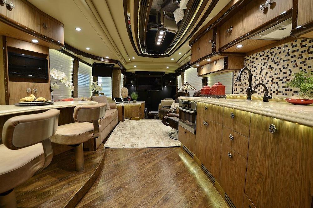 2015 Prevost Liberty H3-45 For Sale