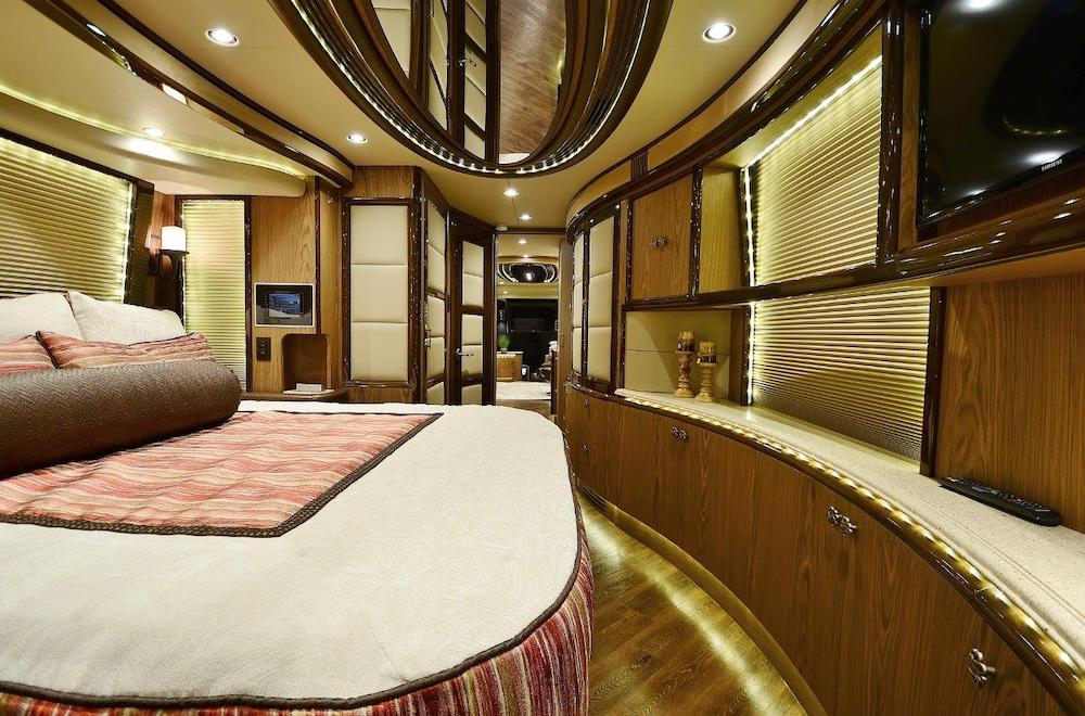 2015 Prevost Liberty H3-45 For Sale