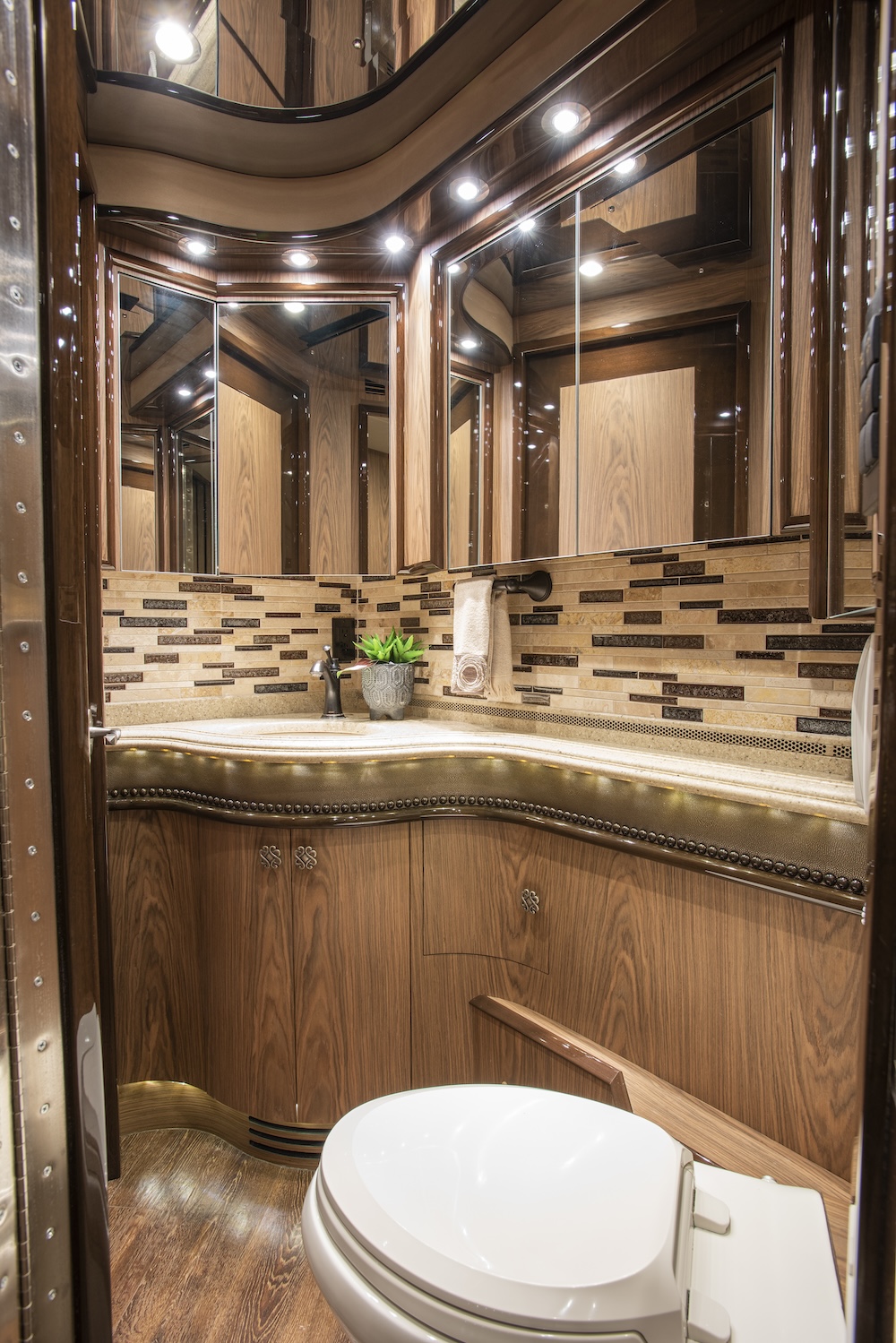 2015 Prevost Liberty H3-45 For Sale