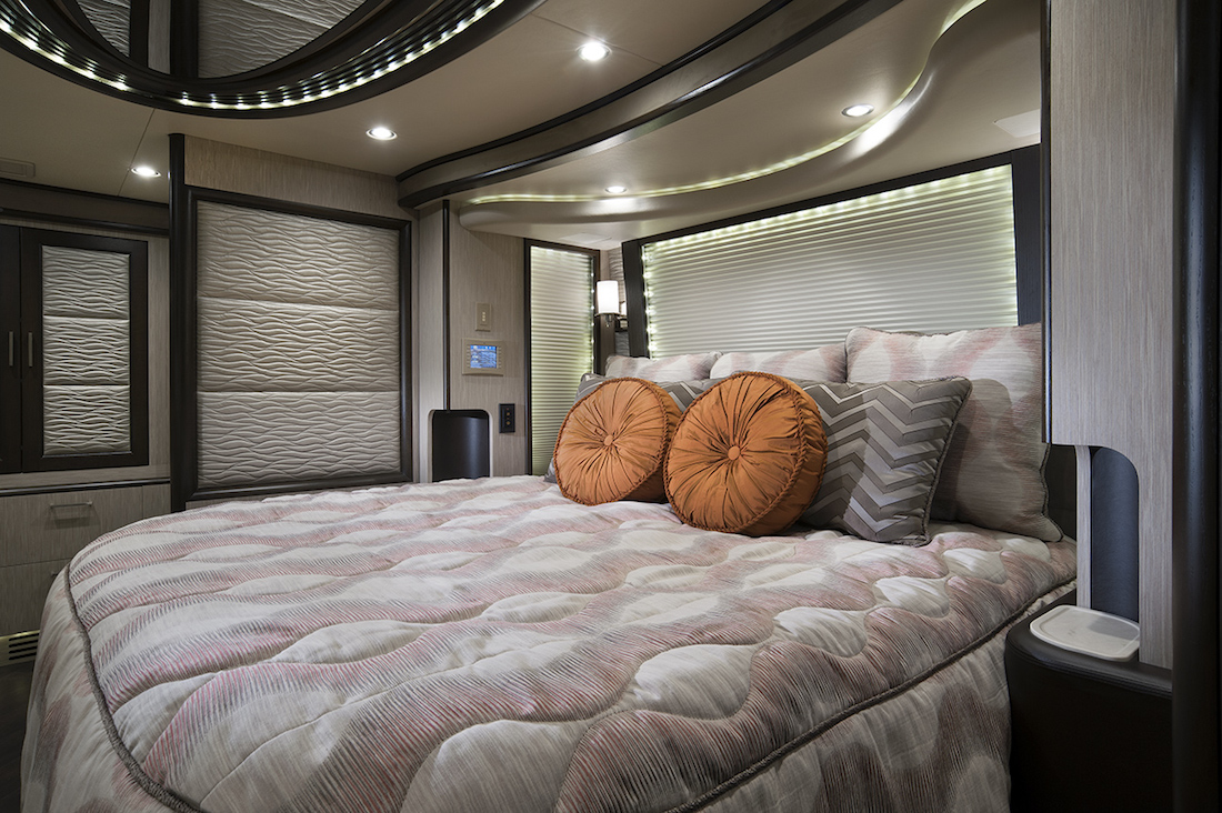 2015 Prevost Liberty H3-45 For Sale