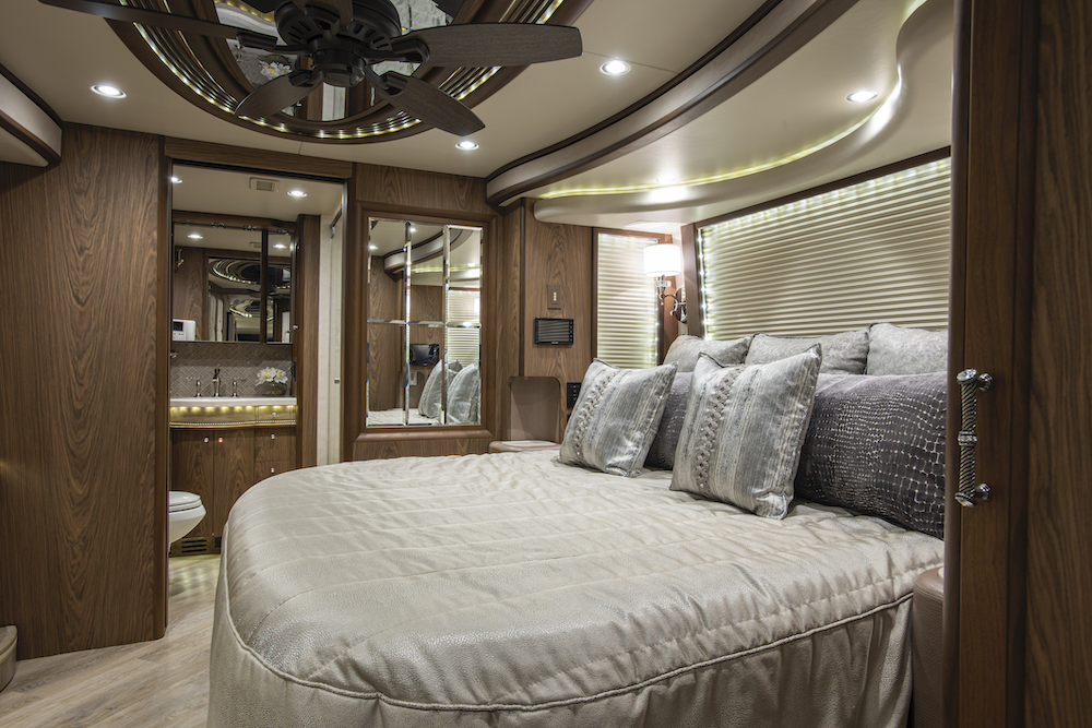 2015 Prevost Liberty H3-45 For Sale