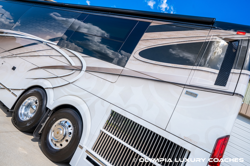 2015 Prevost Liberty H3-45 For Sale