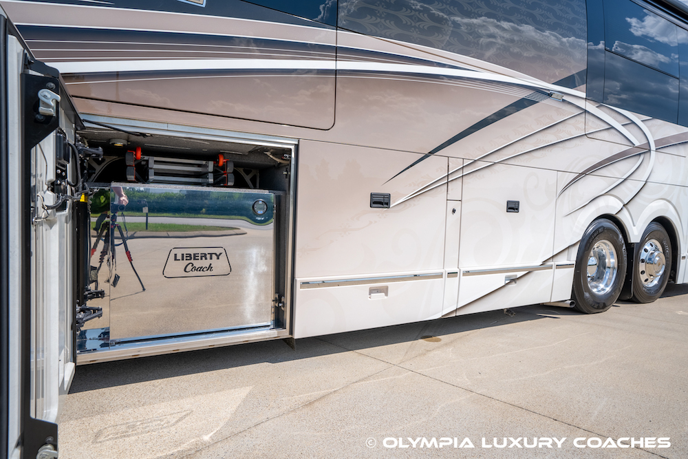 2015 Prevost Liberty H3-45 For Sale