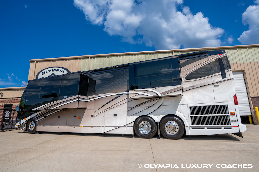 2015 Prevost Liberty H3-45 For Sale