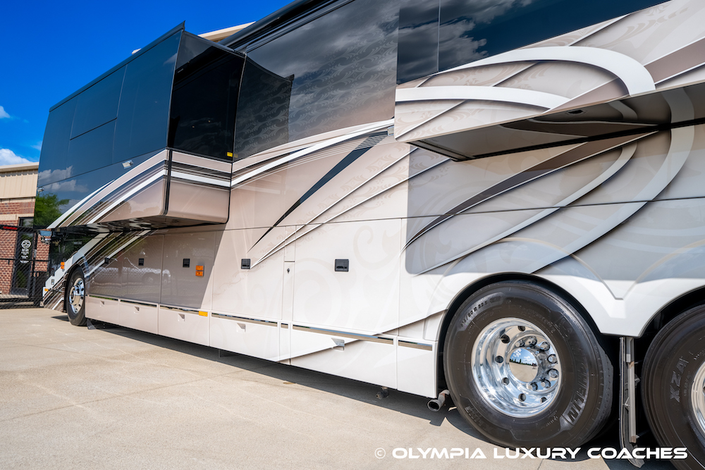 2015 Prevost Liberty H3-45 For Sale