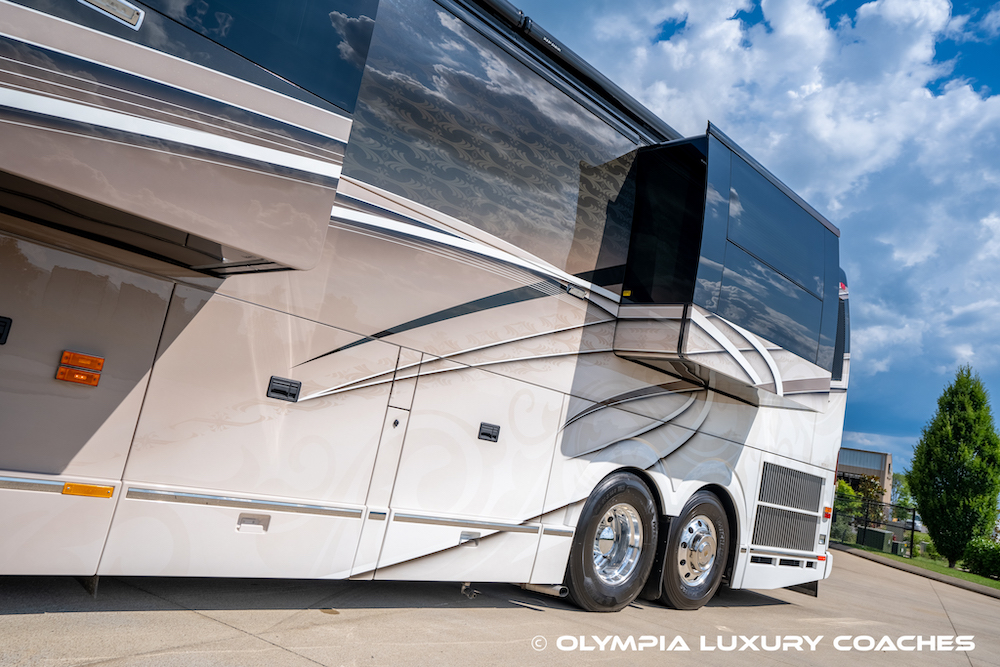 2015 Prevost Liberty H3-45 For Sale