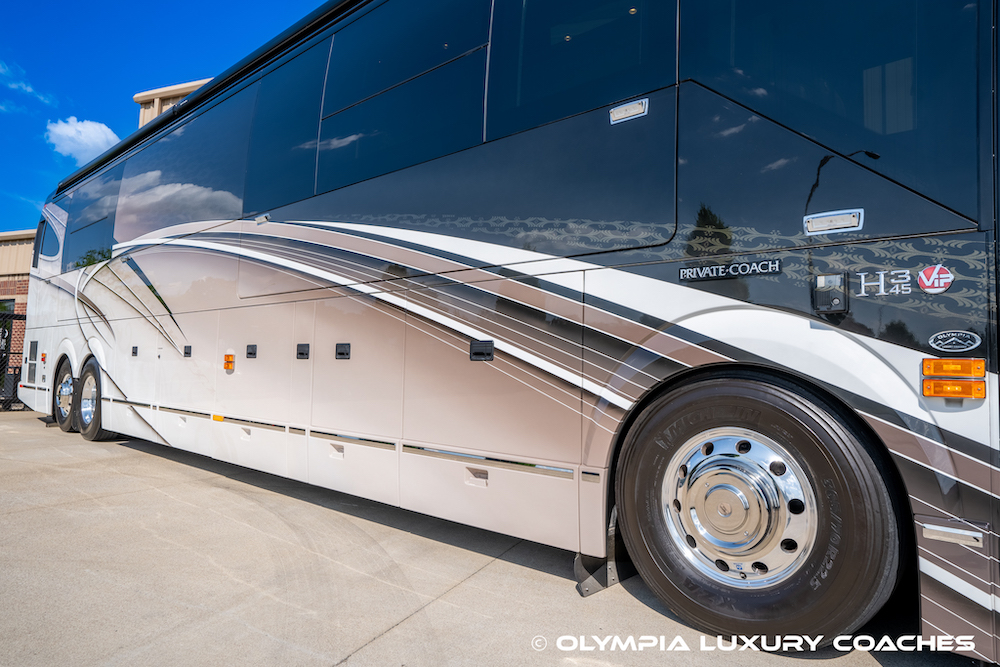 2015 Prevost Liberty H3-45 For Sale