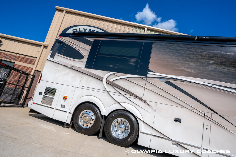 2015 Prevost Liberty H3-45 For Sale