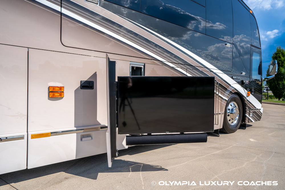 2015 Prevost Liberty H3-45 For Sale