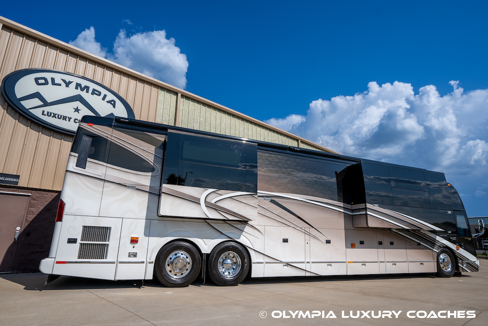 2015 Prevost Liberty H3-45 For Sale