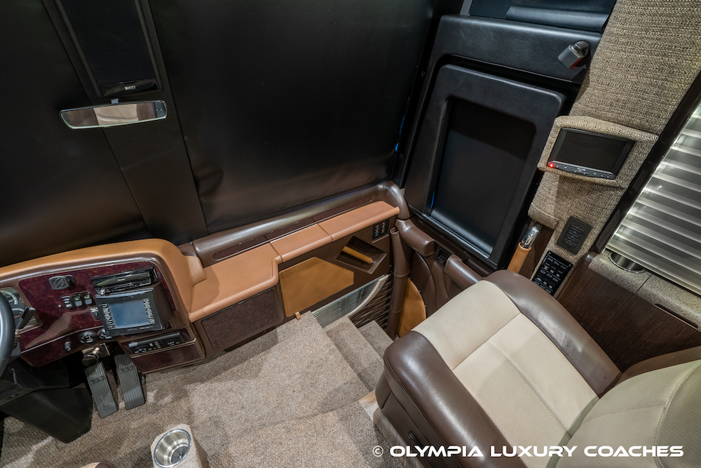 2015 Prevost Liberty H3-45 For Sale