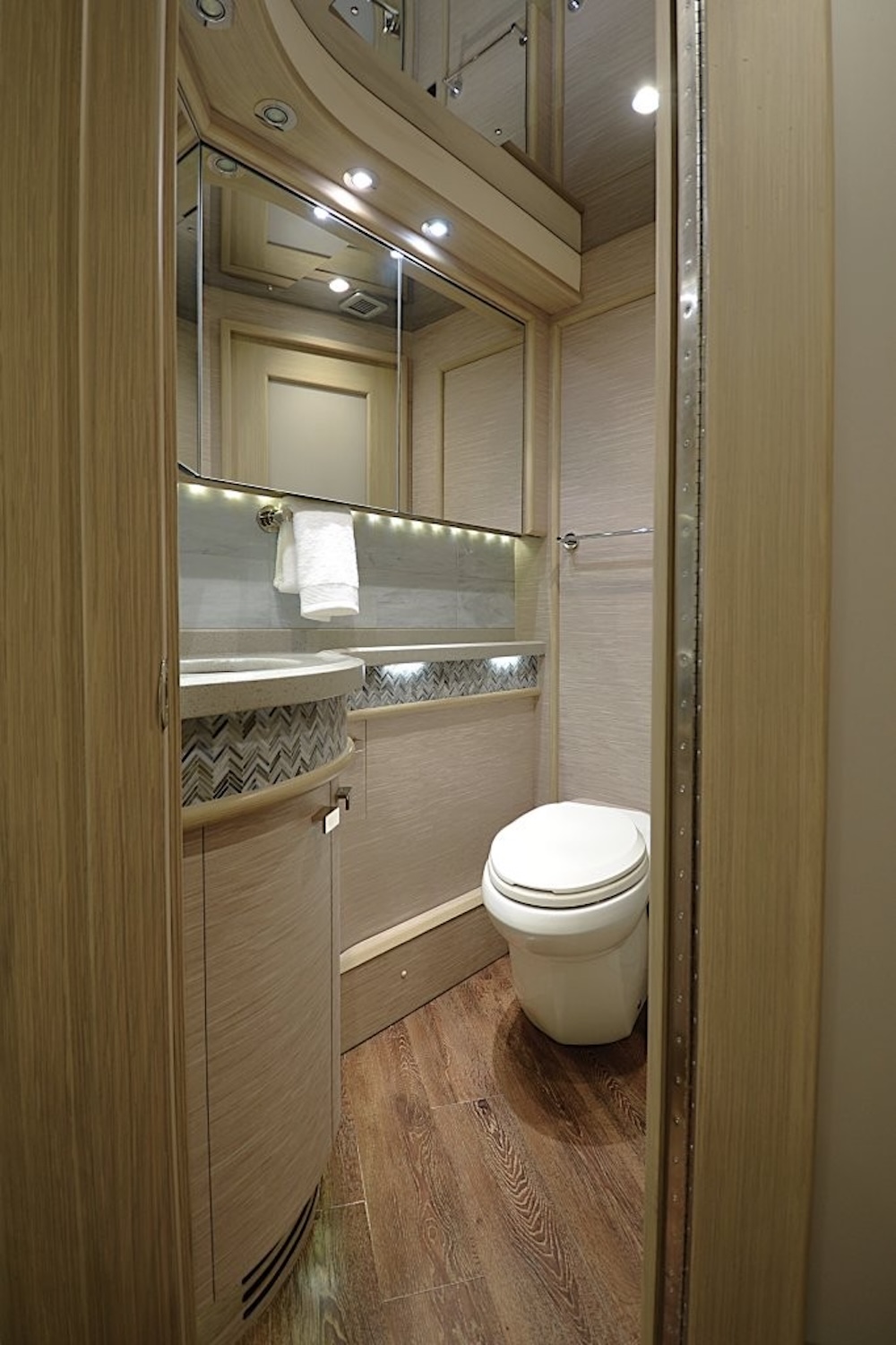 2015 Prevost Liberty H3-45 For Sale