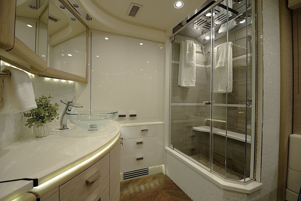 2015 Prevost Liberty H3-45 For Sale