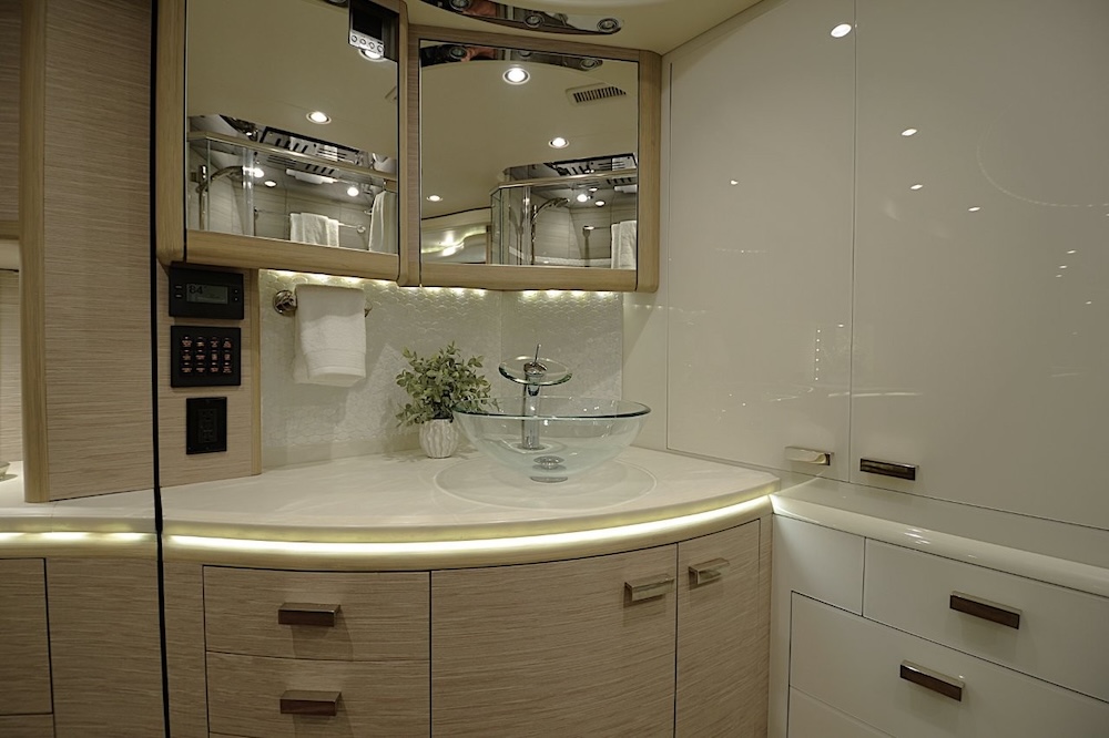 2015 Prevost Liberty H3-45 For Sale
