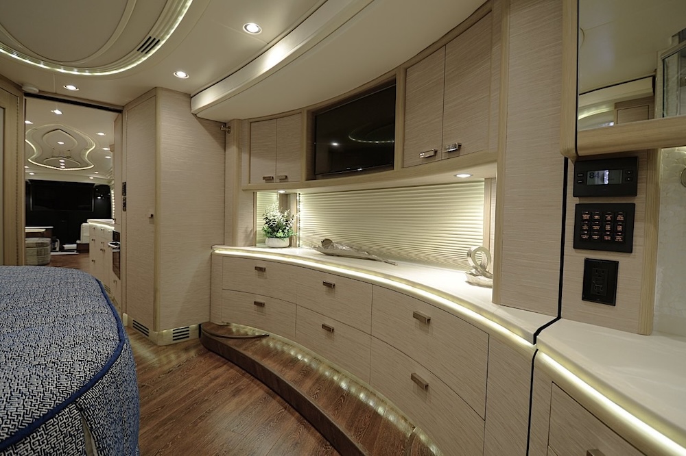 2015 Prevost Liberty H3-45 For Sale