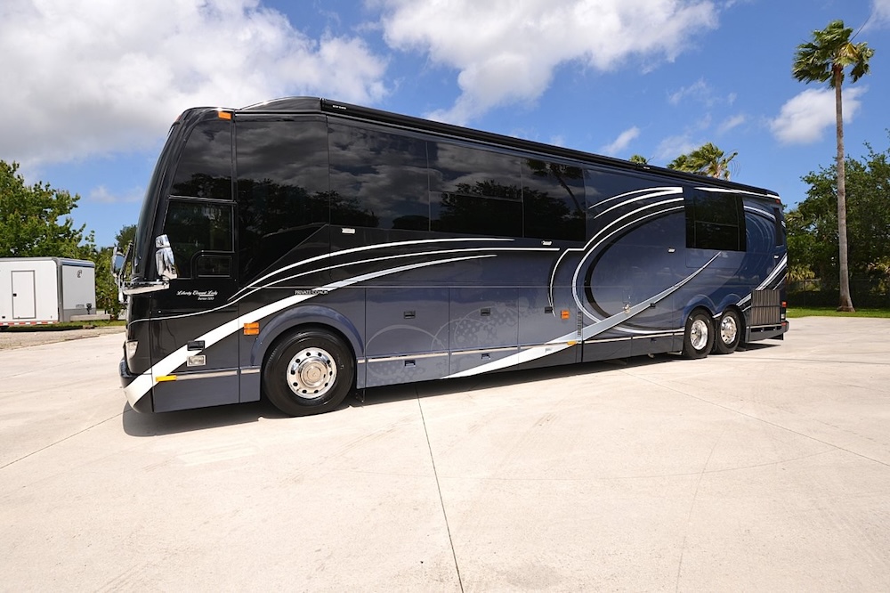2015 Prevost Liberty H3-45 For Sale
