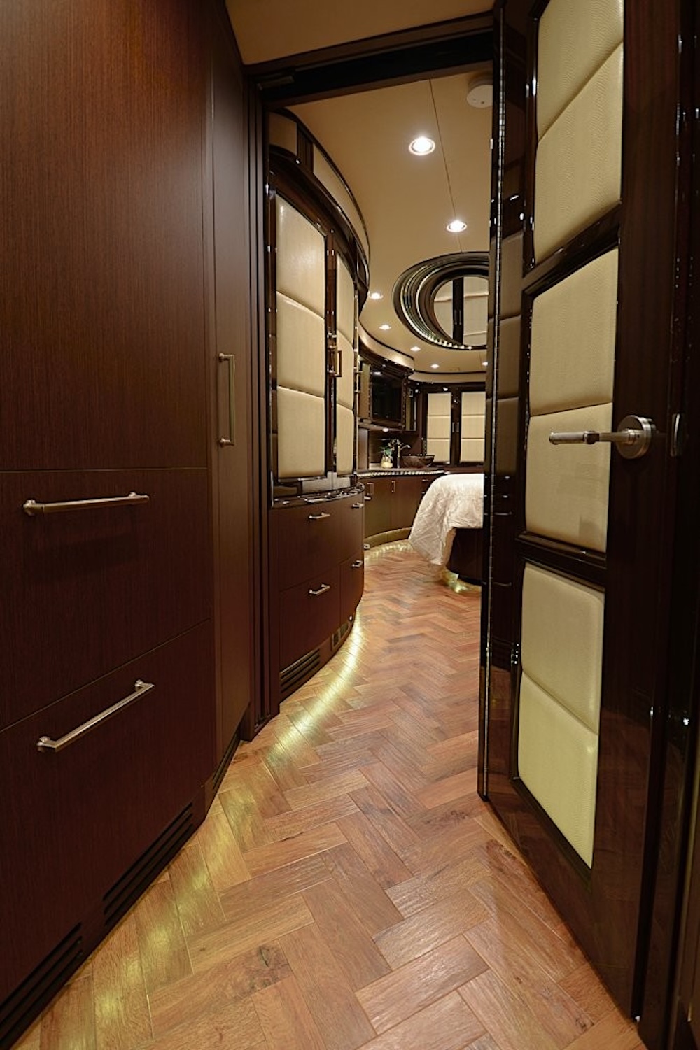 2015 Prevost Liberty H3-45 For Sale